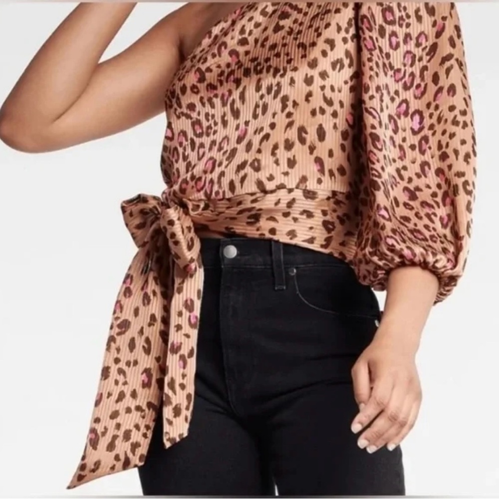Express Leopard Print One Shoulder Blouse Bow Brown Sz XS 🆕 - Picture 1 of 6